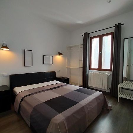 Room Pride Madrid Eksteriør billede