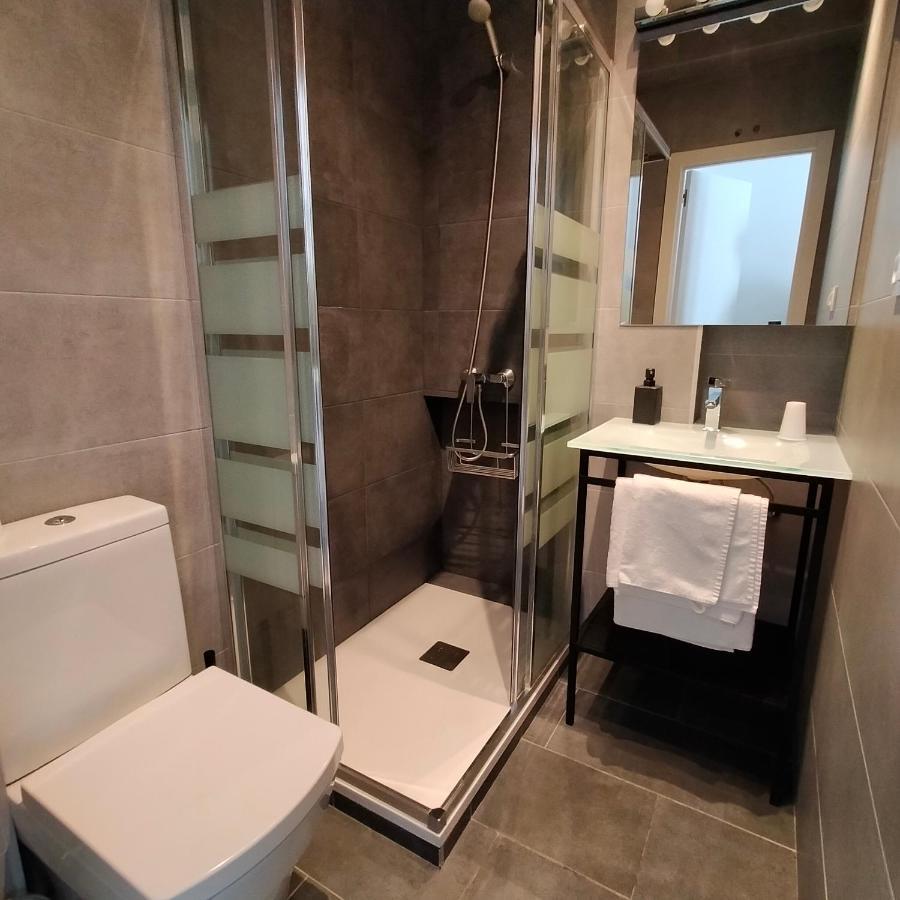 Room Pride Madrid Eksteriør billede