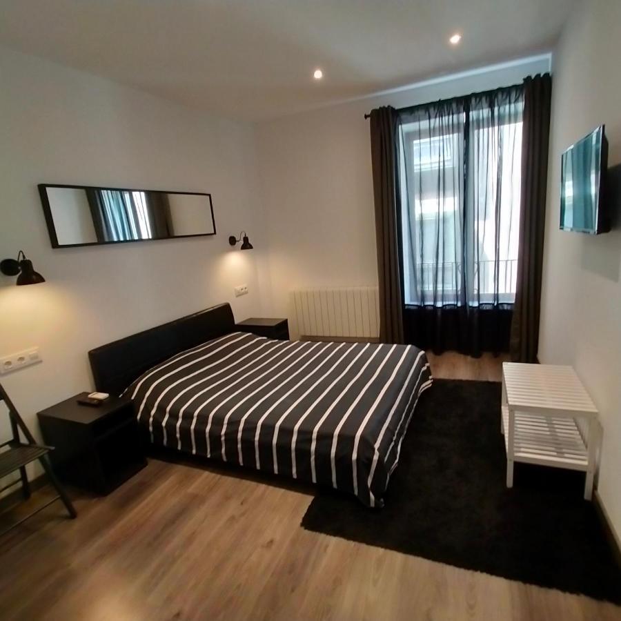 Room Pride Madrid Eksteriør billede